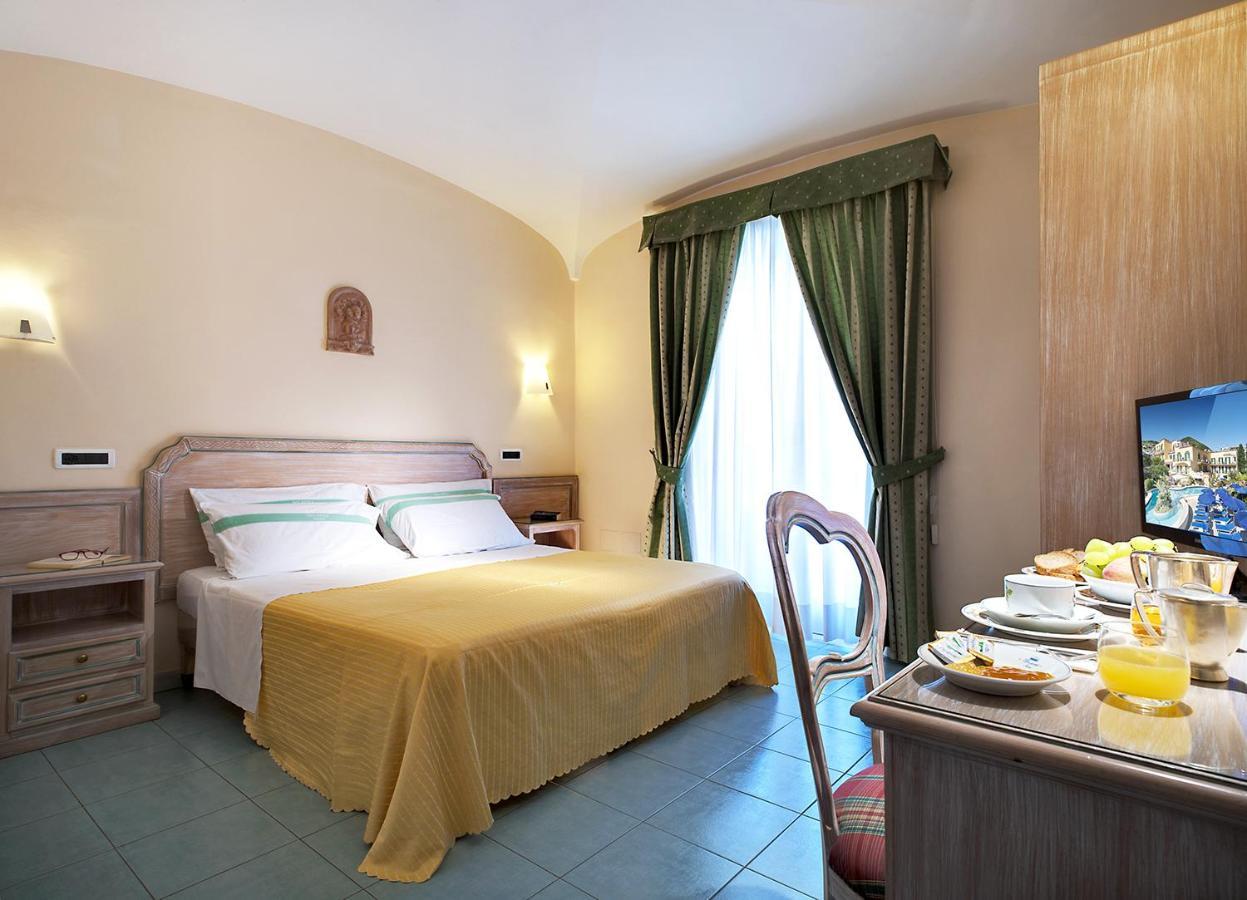 Hotel Royal Terme Ischia Esterno foto